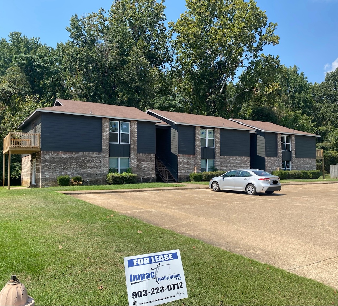 615-637 Champion Place - 629