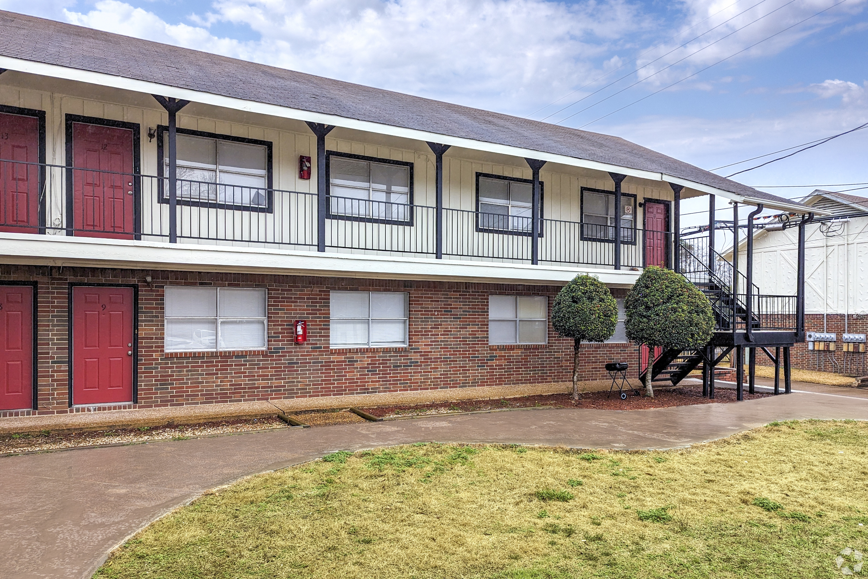 3801 Magnolia Street - MG01
