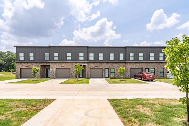 3407 - 3425 Brooke Place - Brooke Place Phase I