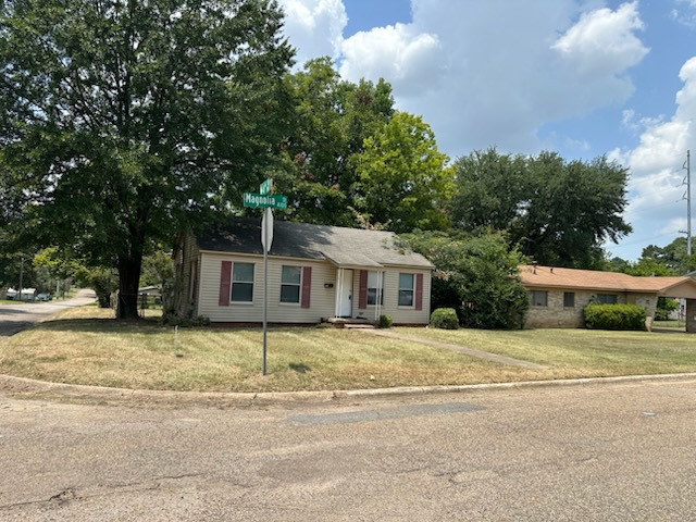 4101 Magnolia Street