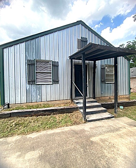619 Short Street
