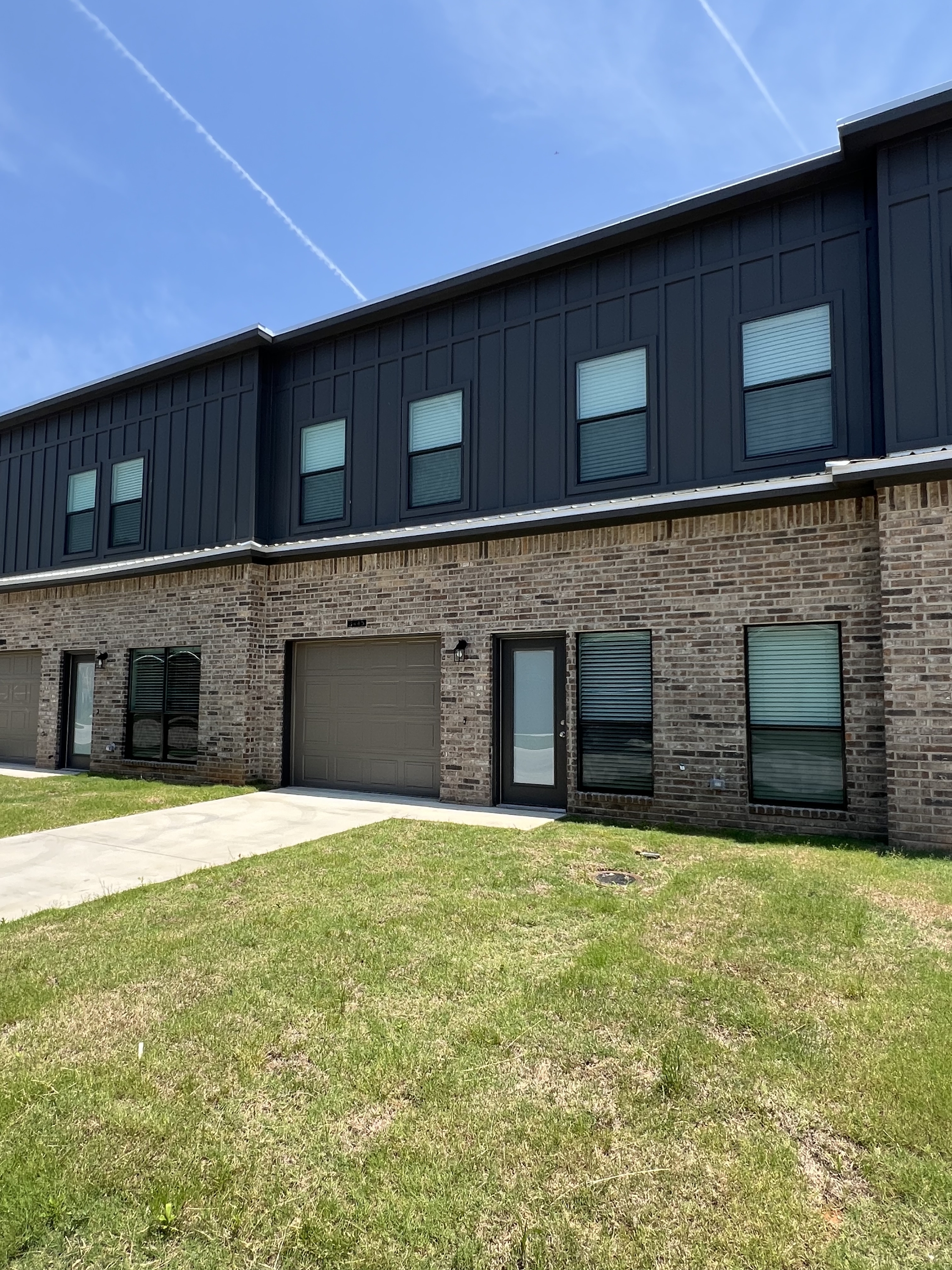 3427 - 3457 Brooke Place - 3439